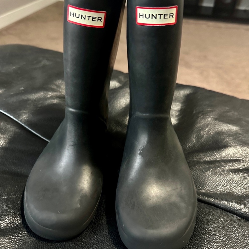 SOLD.  matte black hunter boot size 13 (US)